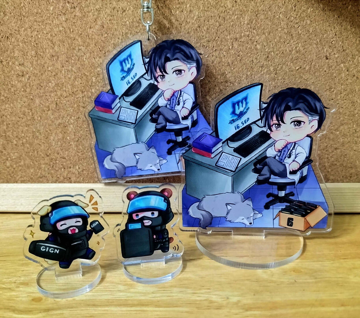 Móc khóa &amp; standee - Rainbow Six Siege